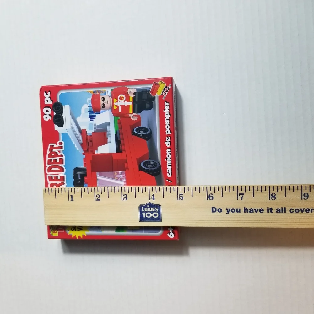 NEW IN BOX BEST LOCK LEGO COMPATIBLE FIRE DEPT. FIRE TRUCK